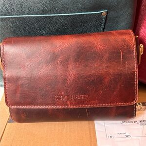 Portland Leather Lava Medium Metro